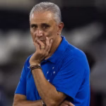 Cruzeiro demite o Tite, após empate contra o Vasco.