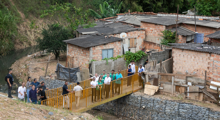 Obra de contenção de encosta é concluída na Vila Pinho e beneficia moradores