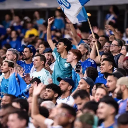 Cruzeiro se aproxima de grande público contra o Bragantino no Mineirão