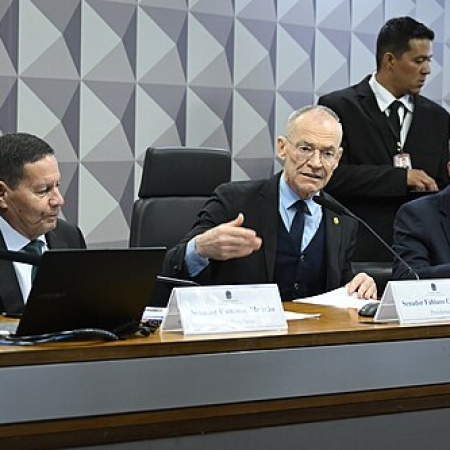 CPI do Crime convoca ex-noiva de dono do Banco Master